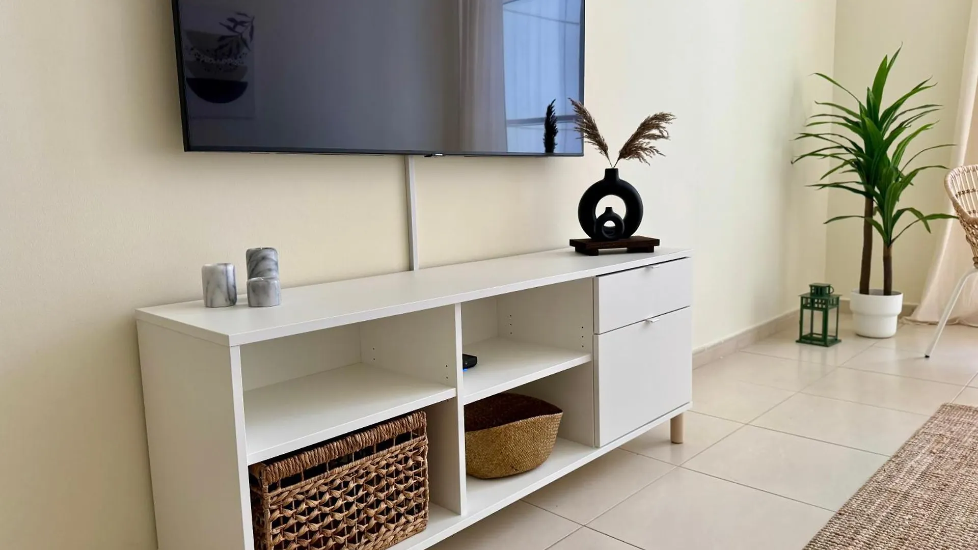 Beautiful And Modern 1Br Apartment In Dubai Marina With Sea View