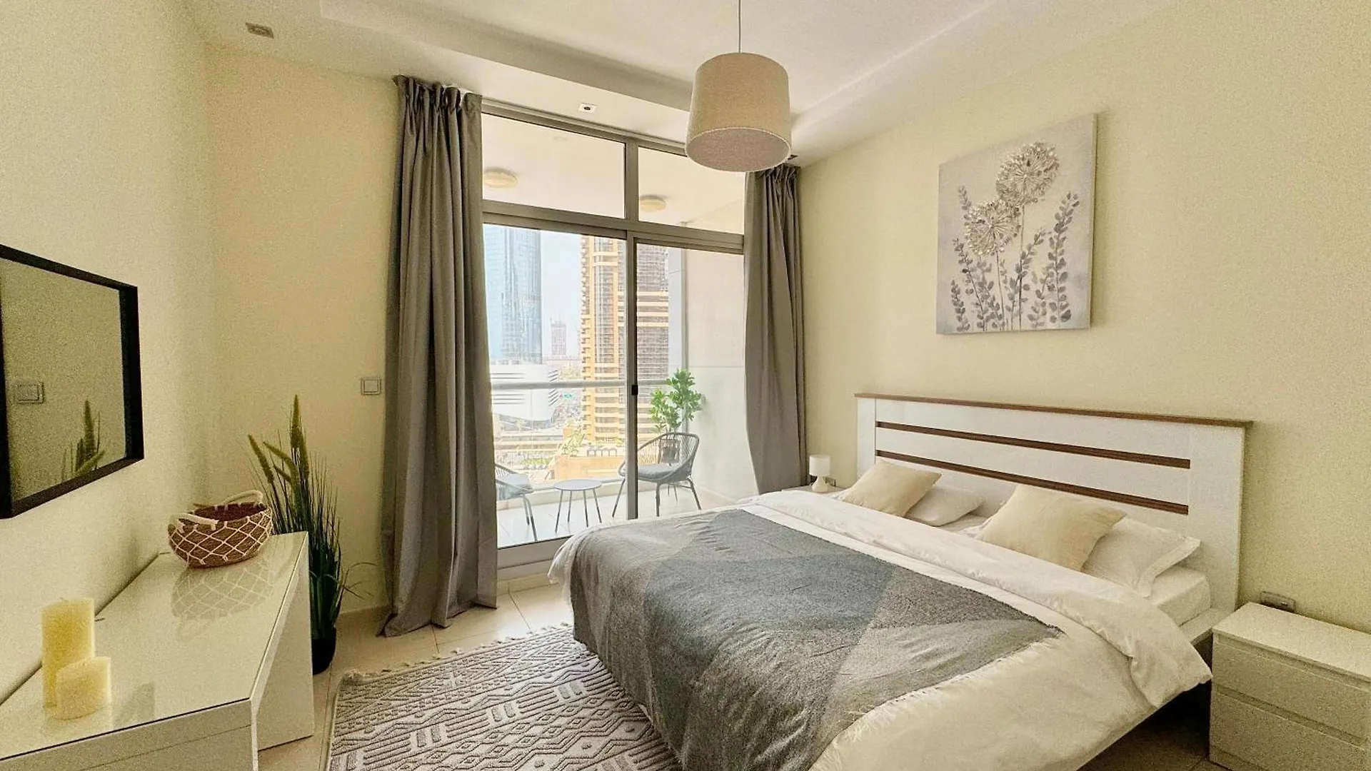 Beautiful And Modern 1Br Apartment In Dubai Marina With Sea View