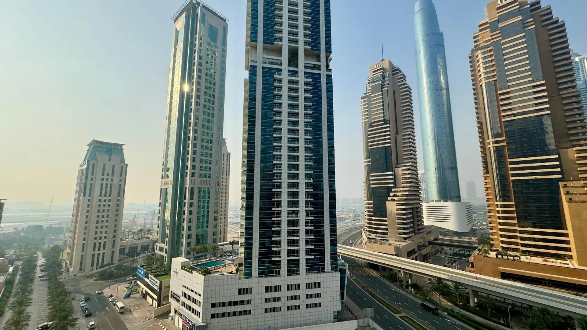 Beautiful And Modern 1Br Apartment In Dubai Marina With Sea View