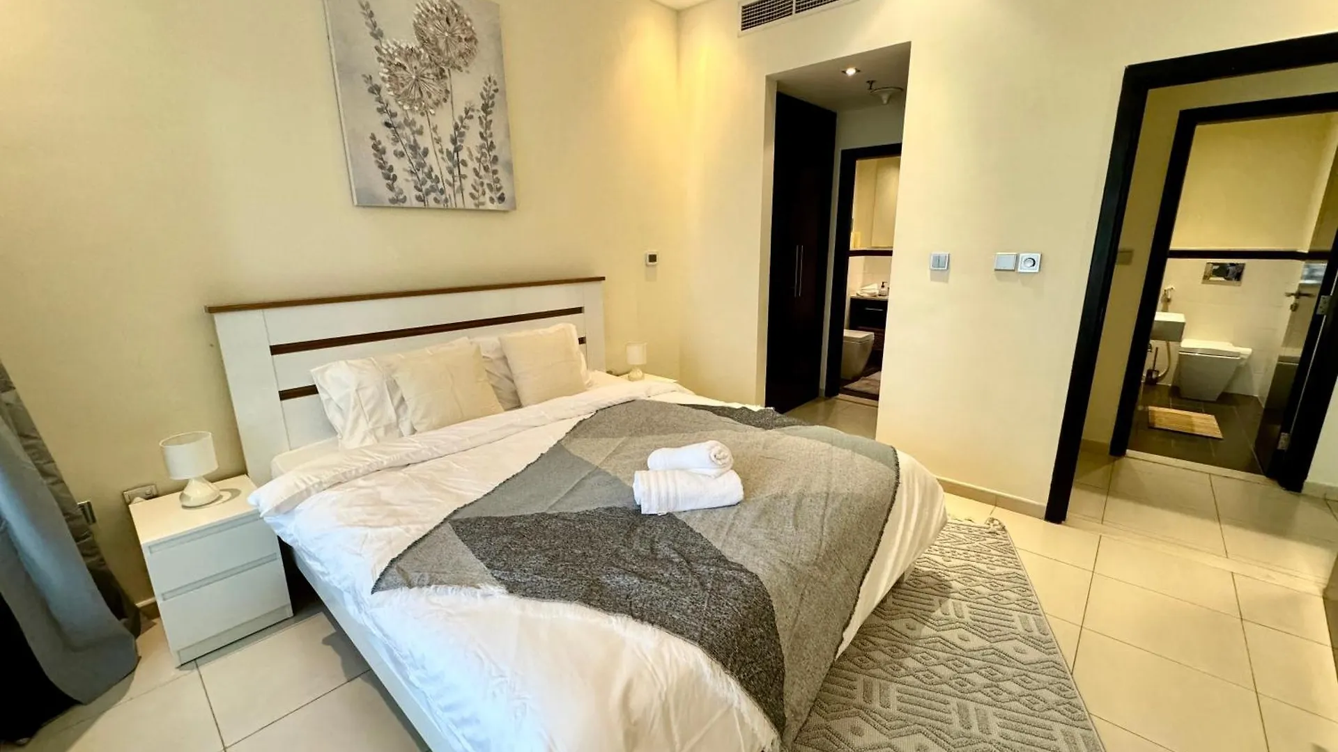 Beautiful And Modern 1Br Apartment In Dubai Marina With Sea View