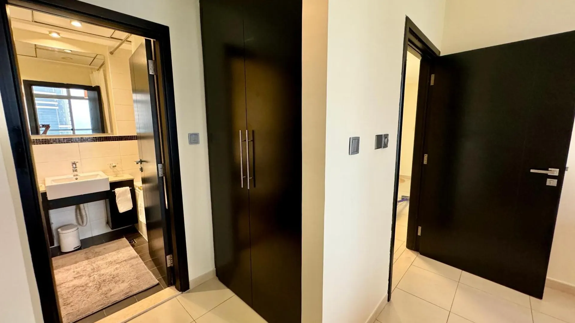 Beautiful And Modern 1Br Apartment In Dubai Marina With Sea View
