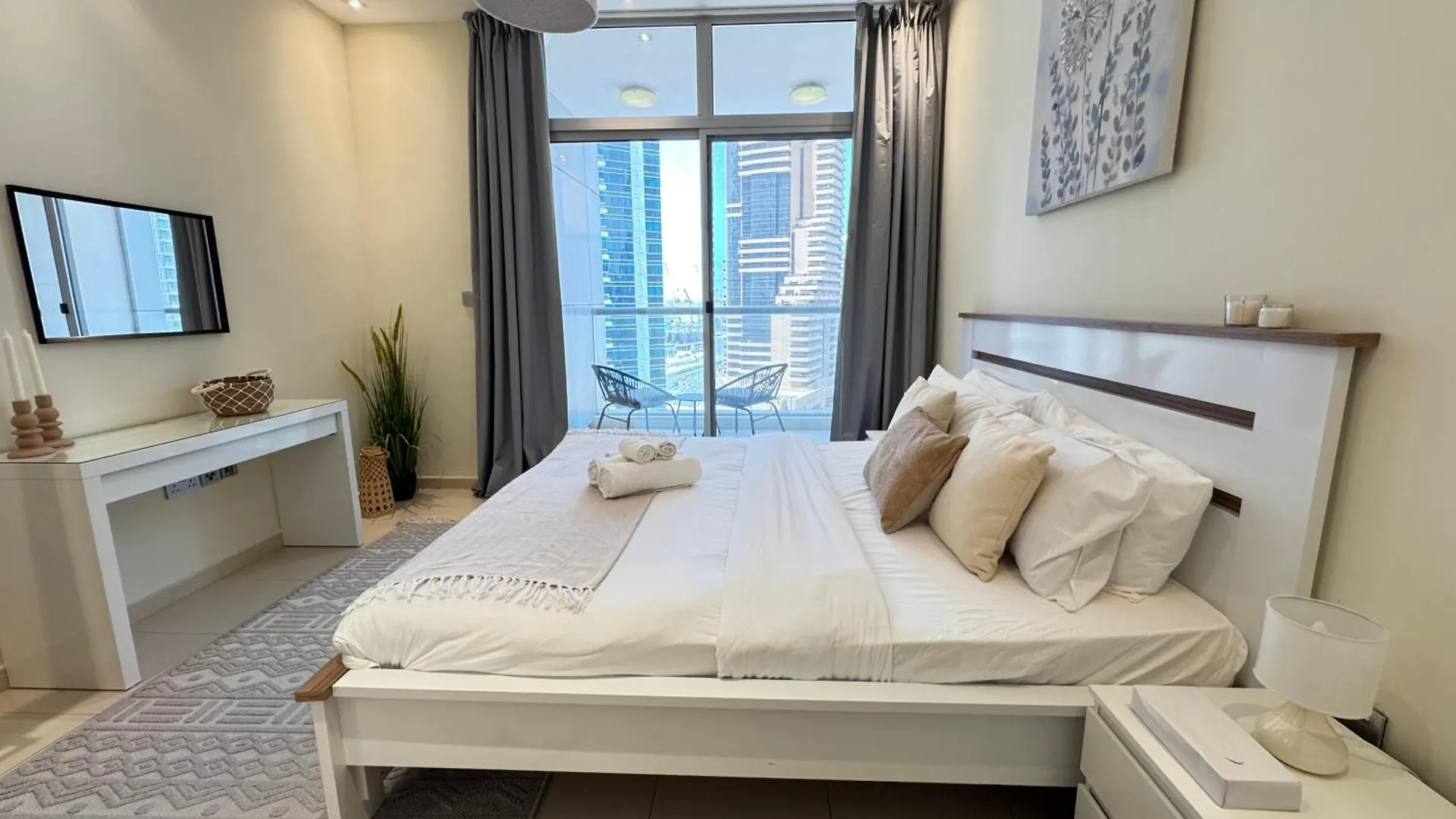 Beautiful And Modern 1Br Apartment In Dubai Marina With Sea View 0*,  Spojené arabské emiráty